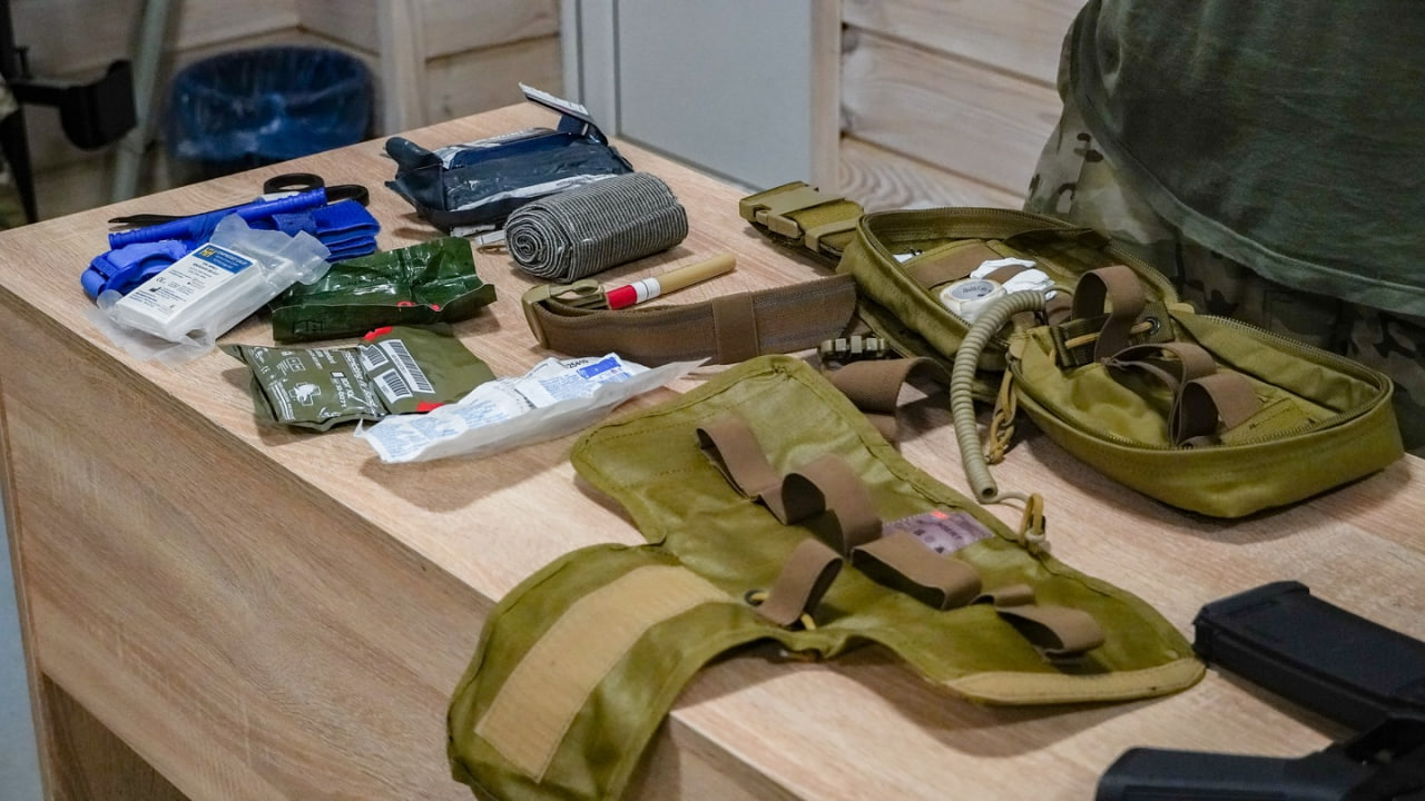 Такмед, стрільба, БПЛА та самозахист: на Житомирщині проводять підготовку цивільних до національного спротиву